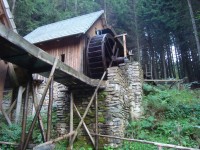 Hornický skanzen u Zlatých Hor-zlatorudné dřevěné vodní mlýny-Foto:Ulrych Mir.