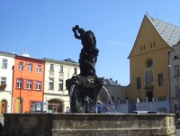Olomouc-Dolní náměstí-Jupiterova kašna a kostel Zvěstování P.Marie-Foto:Ulrych Mir.