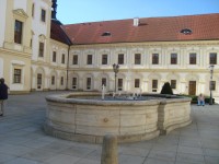 Olomouc-Klášterní Hradisko-Saturnova kašna na prvním nádvoří-Foto:Ulrych Mir.