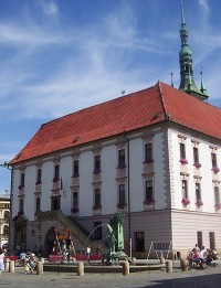 Olomouc-Horní náměstí-Ariónova kašna z r.2002 od I.Theimera-Foto:Ulrych Mir.