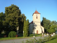 Domašov u Šternberka-náves s parkem a kostel sv.Martina-Foto:Ulrych Mir.