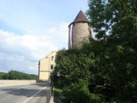 Nové Město nad Metují-hradební věž Zázvorka z r. 1501, zal. V. Pernštejnem z mostu-Foto:Ulrych Mir.