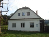 Bouzov-Kadeřín-dům s obrázkem sv. Panny Filomény-Foto:Ulrych Mir.