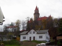 Bouzov-hrad z panského-radničního-dvora-Foto:Ulrych Mir.