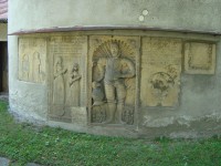 Drahanovice-kostel sv. Jakuba Většího-náhrobní desky ze 16.stol.-Foto:Ulrych Mir.