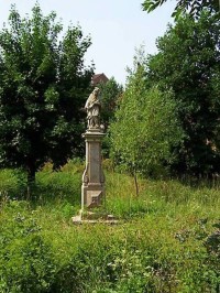 Lázně Bělohrad-sloup se sochou Sv. Jana Nepomuckého-Foto:Ulrych Mir.