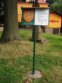Potštejn-památné stromy kolem kostela sv.Vavřince-Foto:Ulrych Mir.