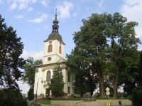 Potštejn-památné stromy kolem kostela sv.Vavřince-Foto:Ulrych Mir.