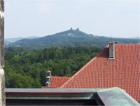 Hrubá Skála-pohled ze zámku na hrad Trosky-Foto:Ulrych Mir.