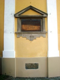 Chropyně-farní kostel Sv.Jilji s kaplí Panny Marie Lurdské-pamětní deska-Foto:Ulrych Mir.