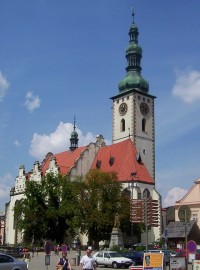Tábor-Žižkovo náměstí s děkanským kostelem Proměnění Páně na hoře Tábor-Foto:Ulrych Mir.