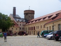 Tábor-areál bývalého hradu Kotnov s hradní věží-Foto:Ulrych Mir.
