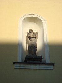 Loštice-kostel sv.Prokopa-plastiky andělů-Foto:Ulrych Mir.