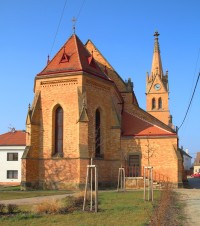 Pohled na kostel od jihu