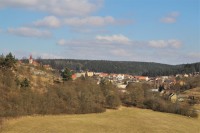 Celkový pohled na Ostrov u Macochy 