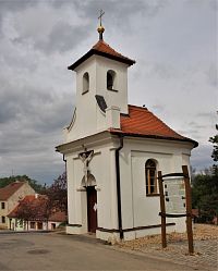 Kaple sv. Václava v Holasicích