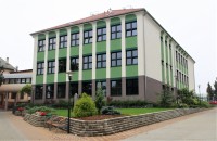 Budova Střední zahradnické školy v Rajhradě