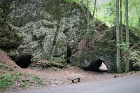 Jeskyně Čertova branka
