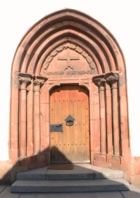 Dolní Loučky - kostel sv. Martina, vstupní portál