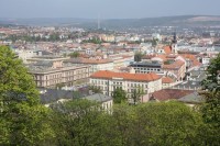Pohled ze Špilberku na historické centrum města