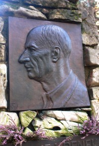 Portrét Františka Křenka na Křenkově pomníku