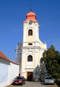 Horní Věstonice - kostel sv. Rozálie a fara