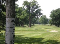 Okraj Podskalské louky je přeměněn na golfový areál.