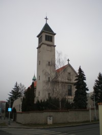 Lhotka - kostel P. Marie Královny míru