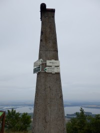 Děvín - nejvyšším vrcholem Pavlovských vrchů (554 m n.m.) Děvín - Pavlovské vrchy (CHKO Pálava)