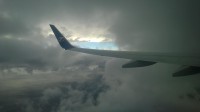 Přistání  ve Funchalu - mraky až k hladině Atlantiku