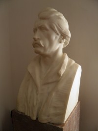 Busta K.H. Borovského v rodném domku.
