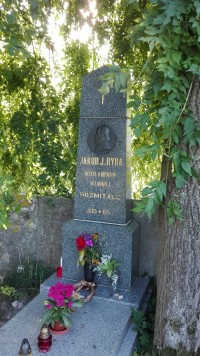 Pomník J.J.Ryby ve Starém Rožmitále.