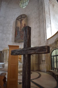 Kříž vylovený z Labe ve 13. století.