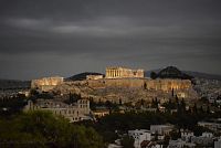 Večerní Akropolis z Philopappou.