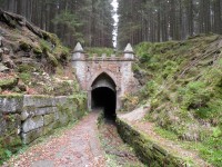 horní portál tunelu Schwarzenberského kanálu.