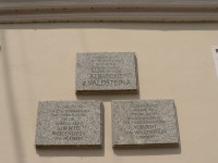 Cheb, pamětní deska k zavraždění Albrechta z Valdštejna