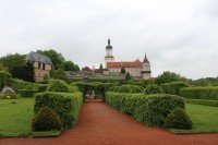 Zámecká zahrada a zámek