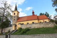 Kostel sv. Martina ve Vrchotových Janovicích.