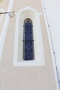 Popice, gotické okno kostela