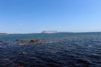 Pohled z pláže Cala d´Ambra k severu