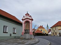 Ulice Příkopy a kaple sv. Vojtěcha