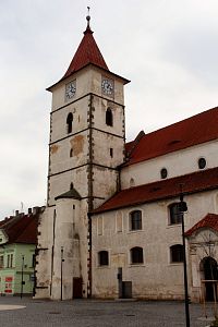 Věž kostela sv. Petra a Pavla