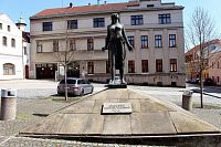 Chodské náměstí, pomník obětem nacismu