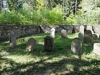 Osek, severní strana hřbitova