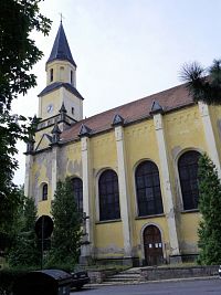 Chlumec, východní strana kostela sv. Havla