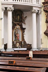 Boční oltář baziliky