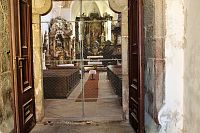 Vnitřek kostela sv. Petra a Pavla