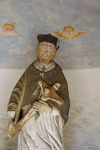 Socha sv. Jana z Nepomuku v kapli