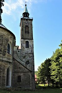 Kostel sv. Mikuláše v Mikulášovicích.