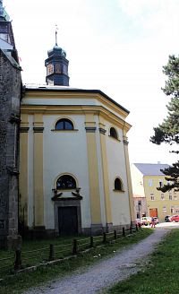 Barokní přístavba, kaple Panny Marie Bolestné